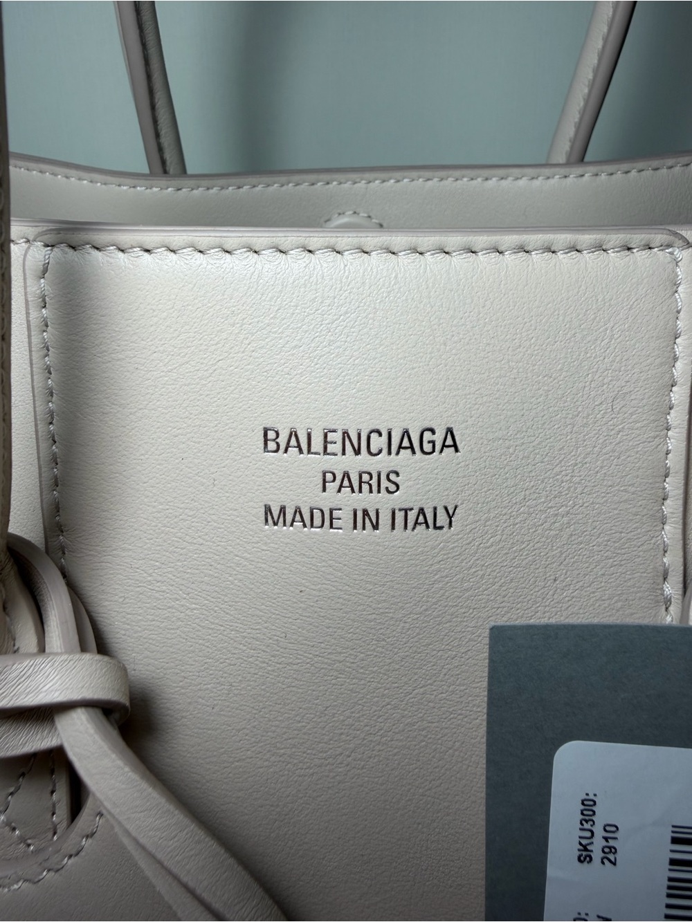 Balenciaga
Women's Hampton Carry All Bag Mini in Almond - Picture 6 of 16